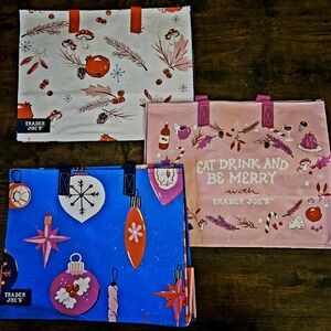 NWT Trader Joes’s Holiday Gift Tote Bag 3 Set Limited Christmas 2024